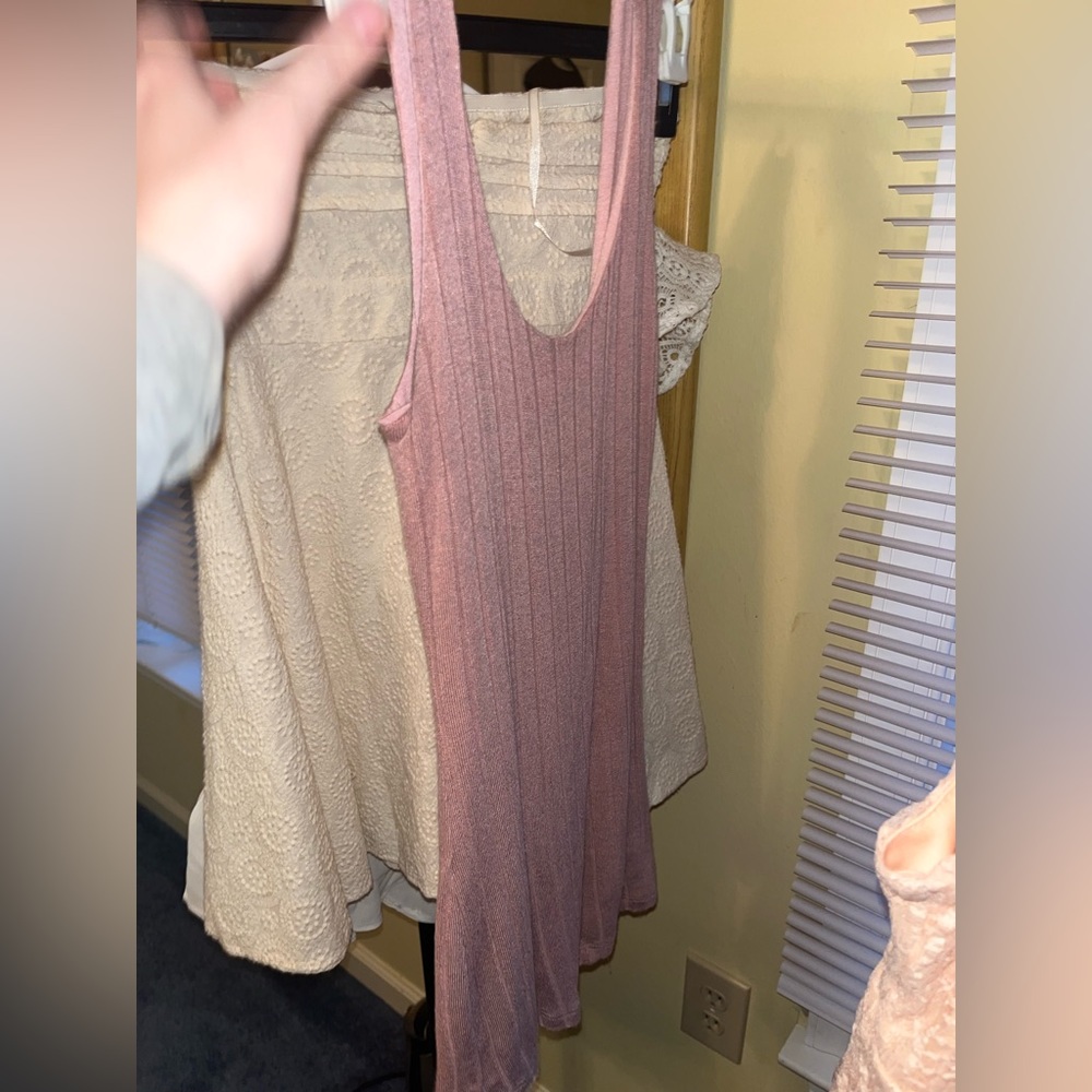 Aria Clothing Pink Romper- size Small? - **NEVER WORN** - Picture 4 of 5